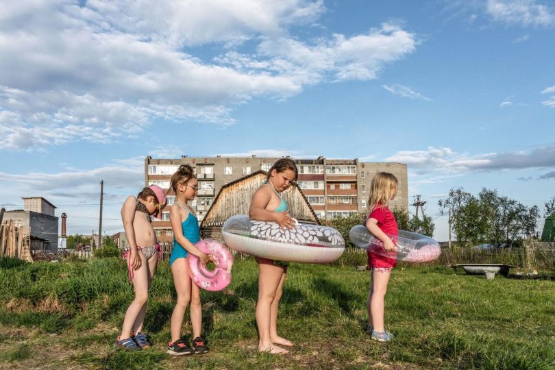 Natalya Saprunova, Going to save them from the abnormal heat - overall winner of URBAN AWARDS 2023, URBAN Photo Awards 2023