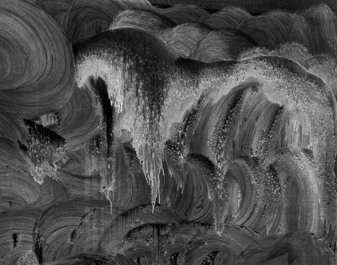 Soapy Window © Paul Caponigro – Courtesy of the Artist and Veritas Editions