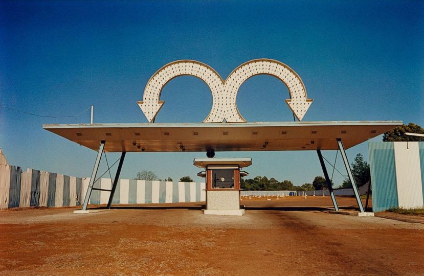 William Eggleston, Untitled, 1972 © Eggleston Artistic Trust Courtesy Eggleston Artistic Trust and David Zwirner