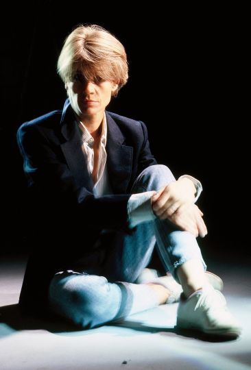 Pierre Terrasson, Françoise Hardy, 1988, Studio Aubervilliers, - Lambda satiné sur dibond 50 x 70 cm. Tirage à 15 exemplaires numérotés et signés © Pierre Terrasson