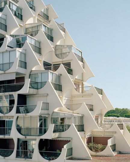 Modénature “Le Delta” – Le Levant de La Grande Motte – 2021 © Charly Broyez & Laurent Kronental