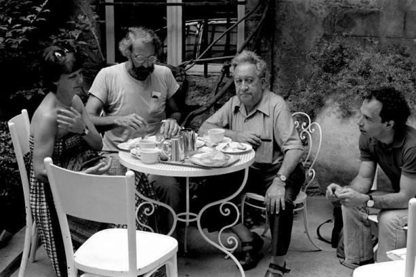 With Aaron Siskind in Arles, July 7 1979 © Jean-Marc ZAORSKI/Gamma-Rapho via Getty Images - Courtesy Laurence Miller